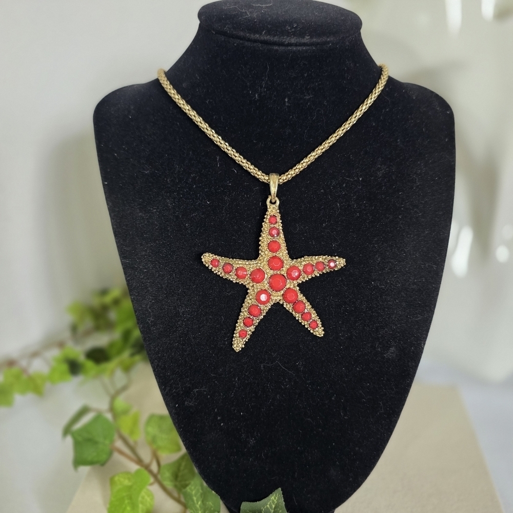 Vintage Gold Starfish Pendant with Gold Chain Necklace